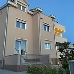 In With Loggia, Air Conditioning, Wifi, Washing Machine 4534-1 Lejlighed Punat