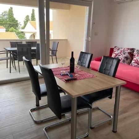 In With Loggia, Air Conditioning, Wifi, Washing Machine 4534-1 Apartment Punat