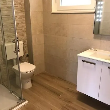 Apartment In With Loggia, Air Conditioning, Wifi, Washing Machine 4534-1 *