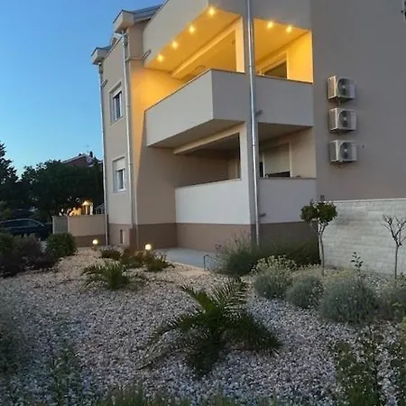 In With Loggia, Air Conditioning, Wifi, Washing Machine 4534-1 * Punat