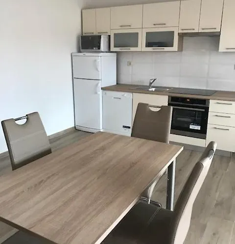 In With Loggia, Air Conditioning, Wifi, Washing Machine 4534-1 Apartment *