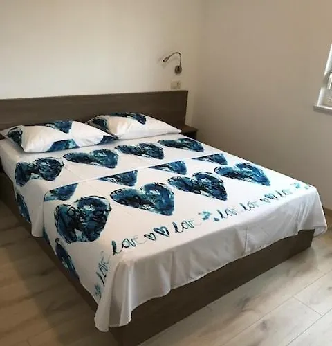 In With Loggia, Air Conditioning, Wifi, Washing Machine 4534-1 Punat