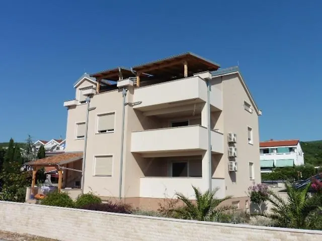 In With Loggia, Air Conditioning, Wifi, Washing Machine 4534-1 Apartment Punat
